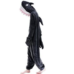 Shark Men’s Gray Fleece Fins Big Teeth Pockets Onesie Costume. Size Large.‎